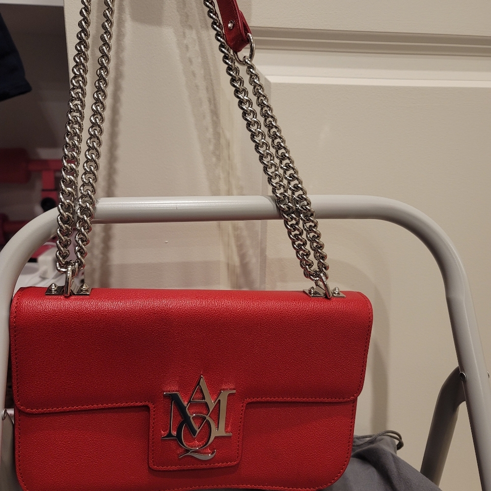 Alexander McQueen Crossbody and Shoulder leather chain Bag - Picture 3 of 15